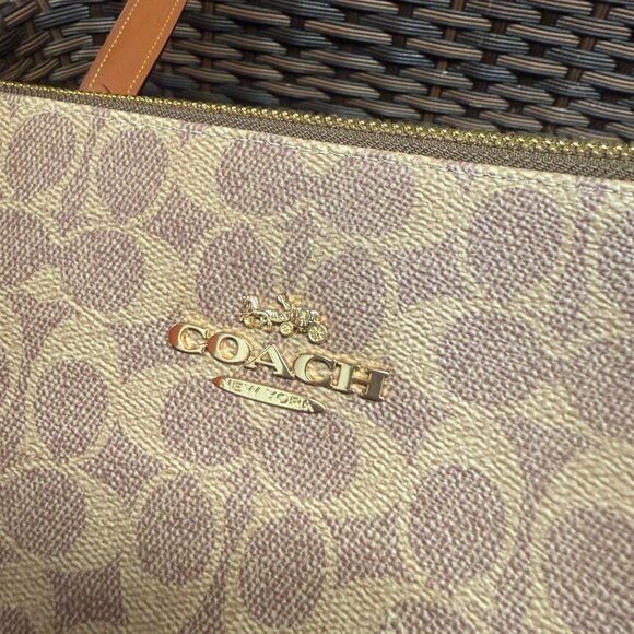 coach Gallery Tote Bag In Signature Canvas With Rose Print cz180 - Picture 4 of 8